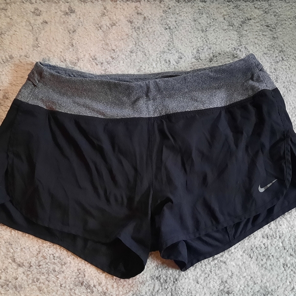 Nike Dri-fit Running shorts 4 pairs - Picture 5 of 12